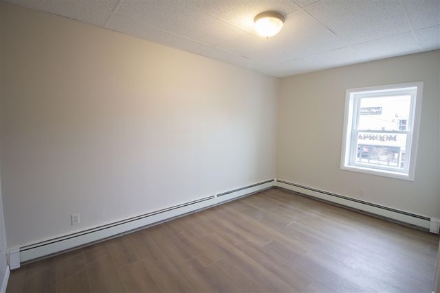108 S Main Street, Plainwell, MI 49080
