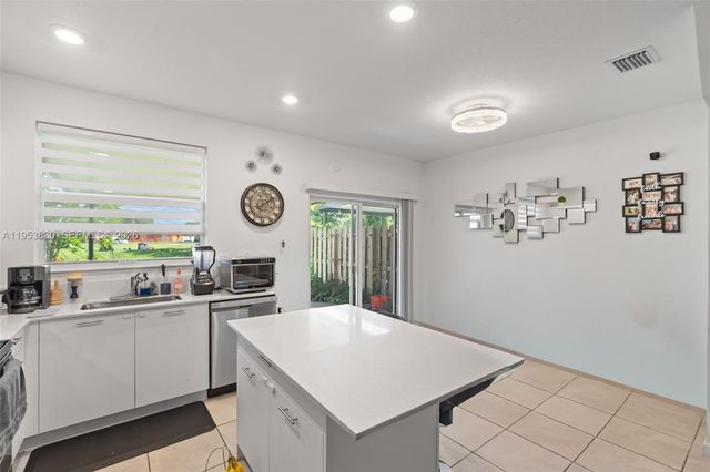 2313 NW 122nd Ter, Miami, FL 33167