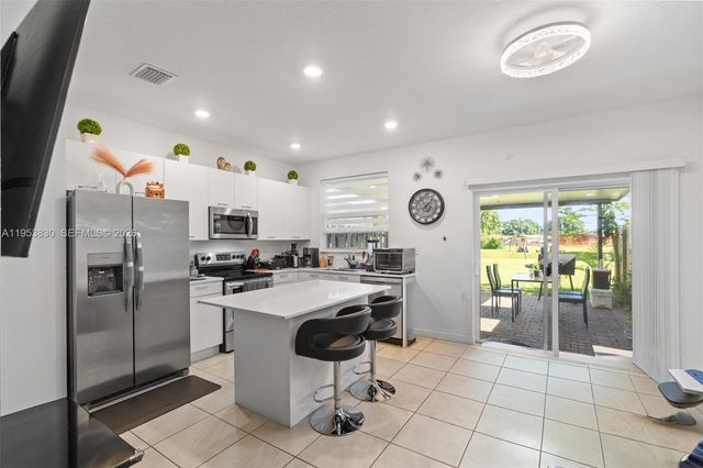 2313 NW 122nd Ter, Miami, FL 33167