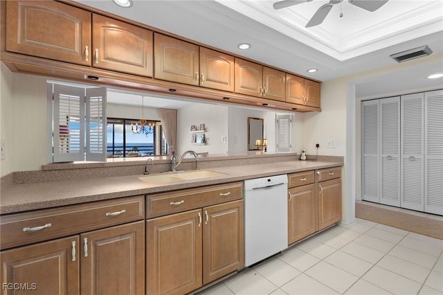 1605 Middle Gulf DR 310, Sanibel, FL 33957