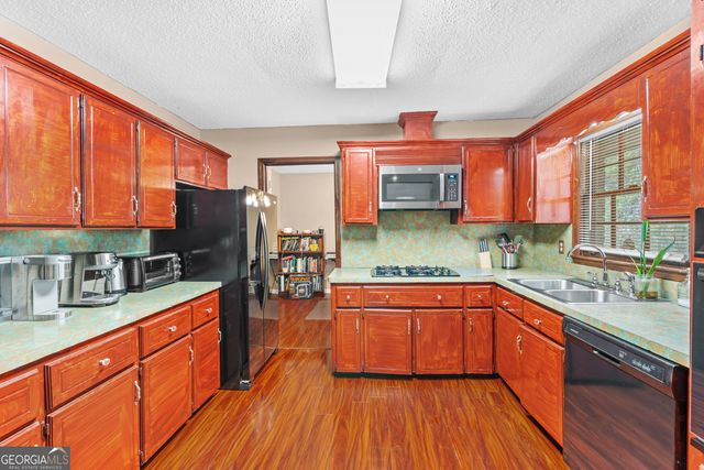 656 Cheviot Drive, Decatur, GA 30032