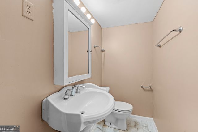 656 Cheviot Drive, Decatur, GA 30032