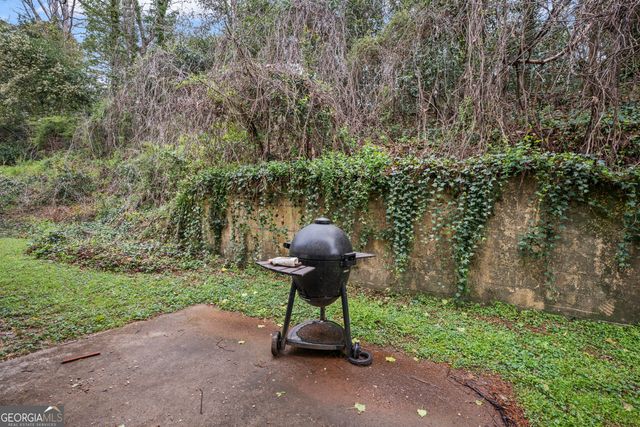 656 Cheviot Drive, Decatur, GA 30032