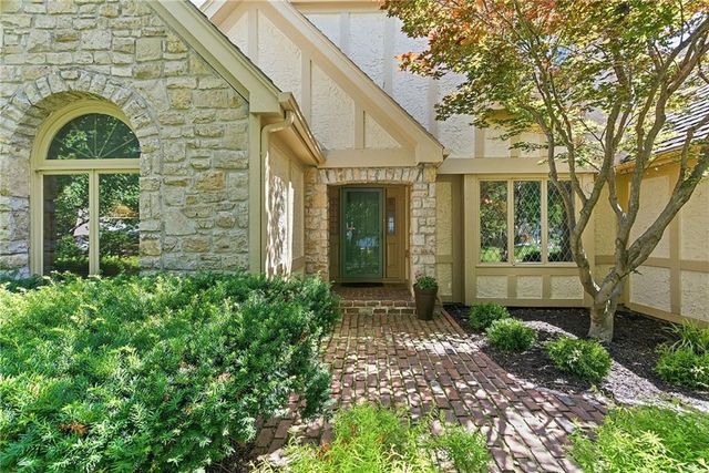 3405 W 121st Street, Leawood, KS 66209