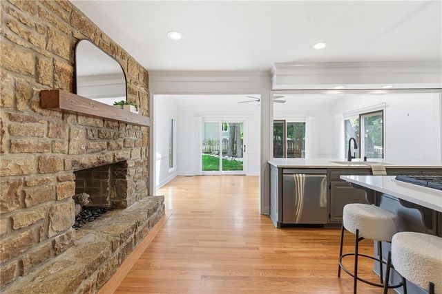 3405 W 121st Street, Leawood, KS 66209