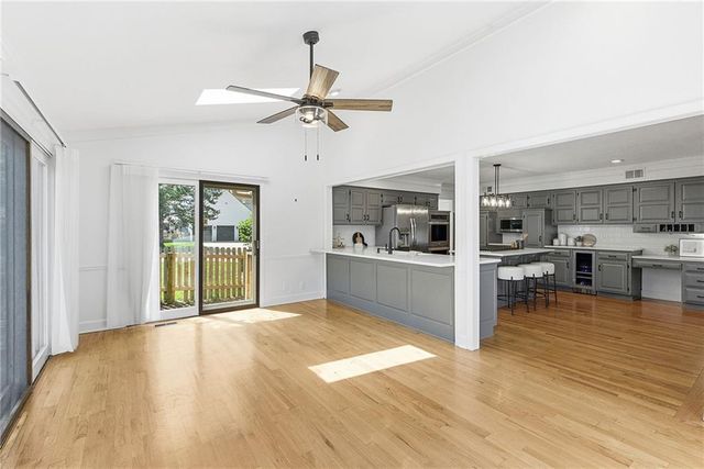 3405 W 121st Street, Leawood, KS 66209