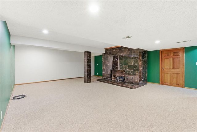 3405 W 121st Street, Leawood, KS 66209