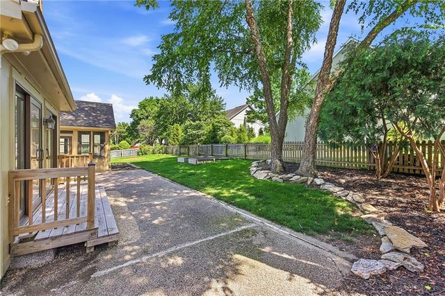 3405 W 121st Street, Leawood, KS 66209