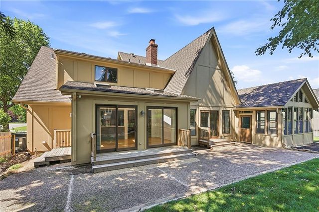 3405 W 121st Street, Leawood, KS 66209