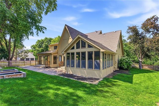 3405 W 121st Street, Leawood, KS 66209