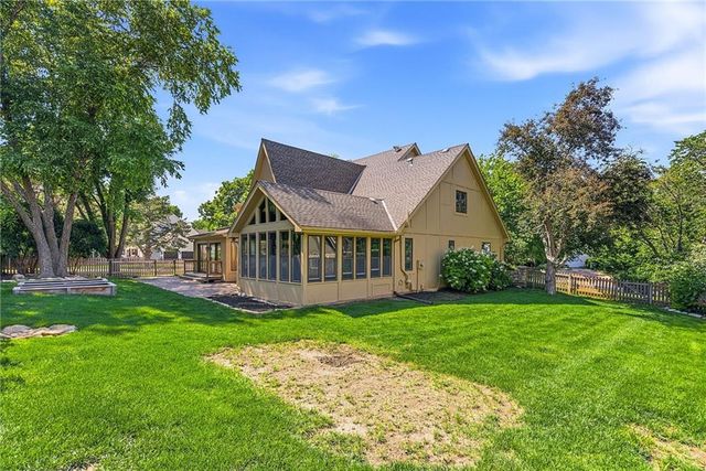 3405 W 121st Street, Leawood, KS 66209