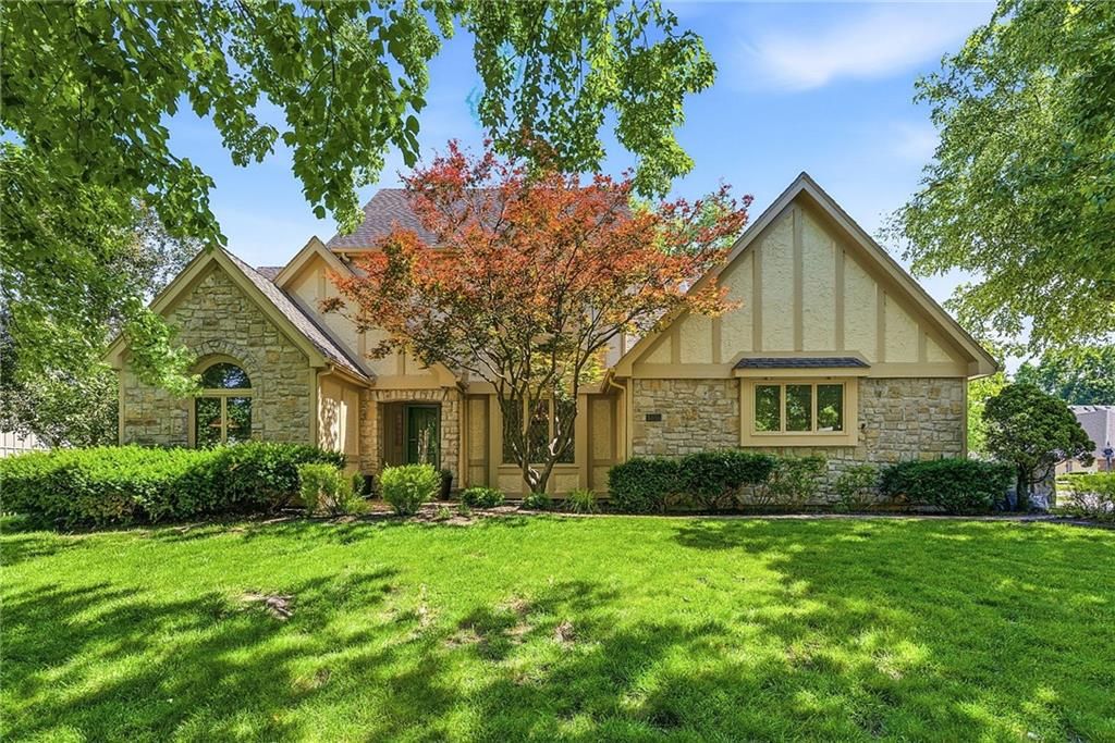 3405 W 121st Street, Leawood, KS 66209