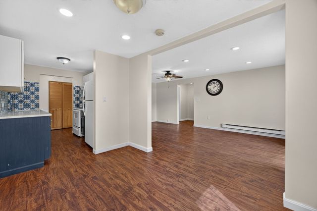 15 Foundry St C4, Easton, MA 02375