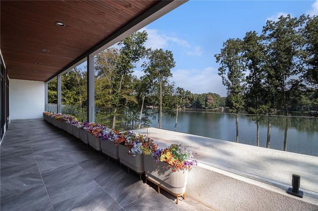 2730 Emerald Drive, Jonesboro, GA 30236