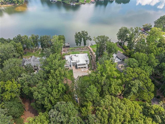 2730 Emerald Drive, Jonesboro, GA 30236