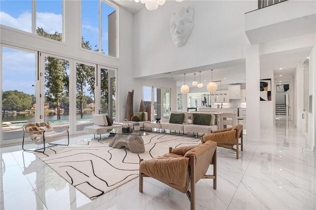 2730 Emerald Drive, Jonesboro, GA 30236