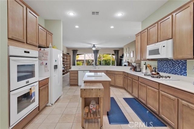 10215 Wascana, Apple Valley, CA 92308