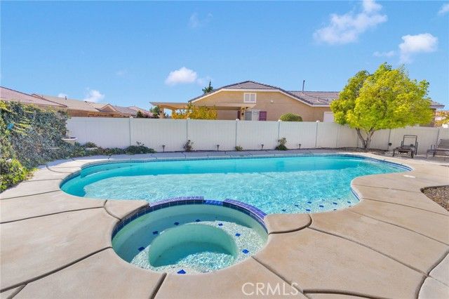 10215 Wascana, Apple Valley, CA 92308