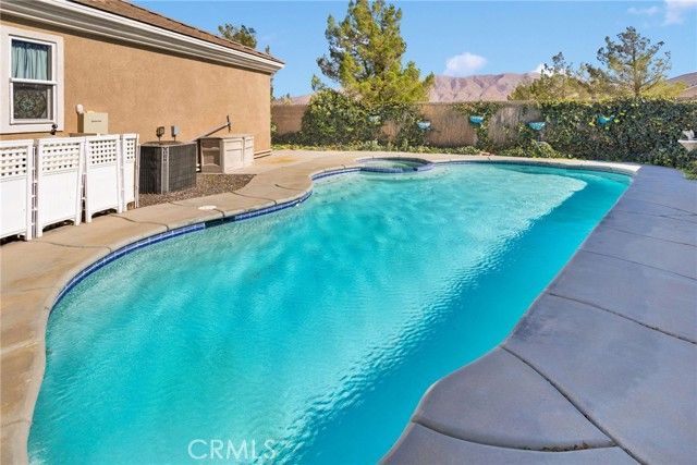 10215 Wascana, Apple Valley, CA 92308