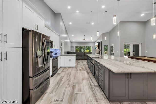 10711 Strike LN, Bonita Springs, FL 34135
