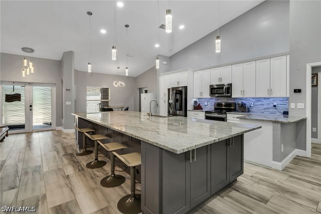 10711 Strike LN, Bonita Springs, FL 34135
