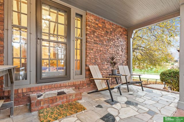 4250 William Street, Omaha, NE 68105