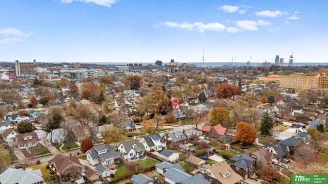 4250 William Street, Omaha, NE 68105