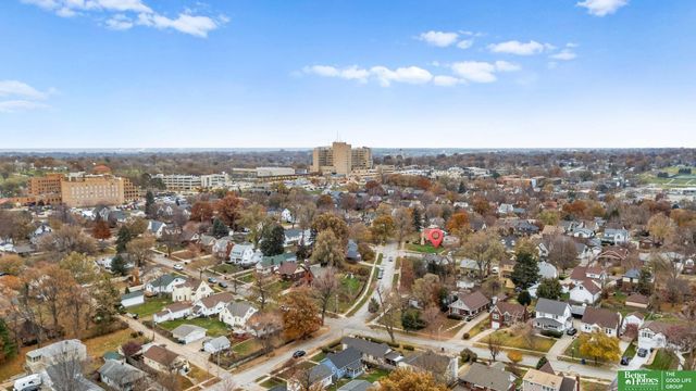 4250 William Street, Omaha, NE 68105