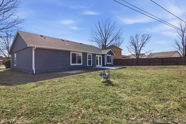 1501 W Elm Street, Skiatook, OK 74070