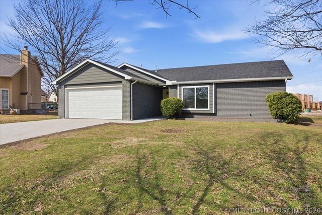 1501 W Elm Street, Skiatook, OK 74070