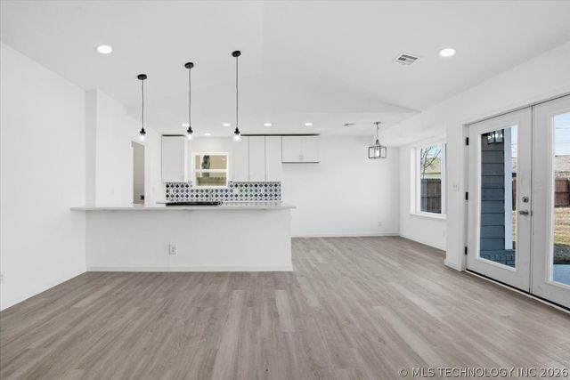 1501 W Elm Street, Skiatook, OK 74070