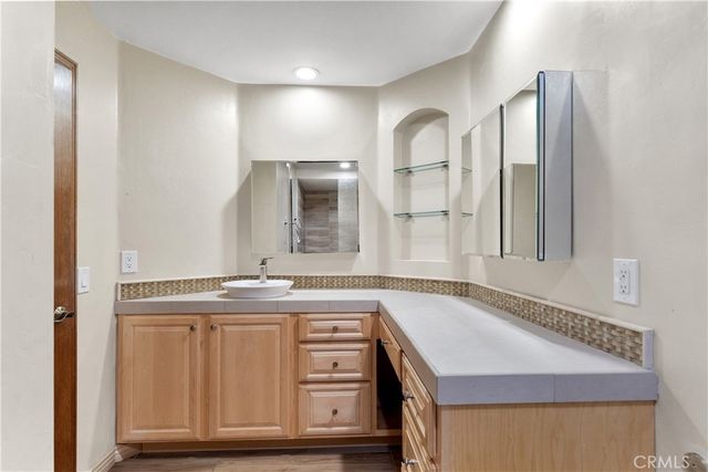 38501 Oaktree Loop, Murrieta, CA 92562