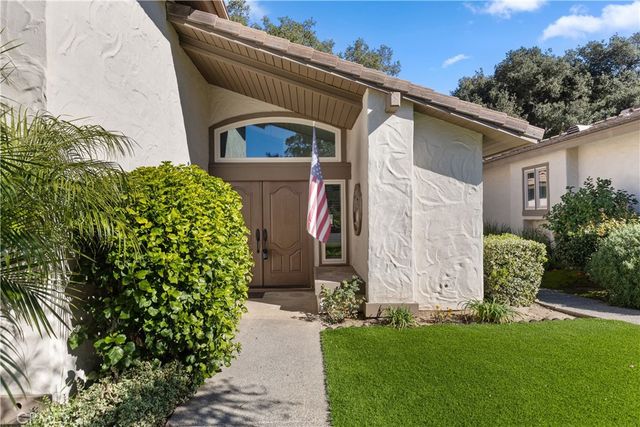 38501 Oaktree Loop, Murrieta, CA 92562