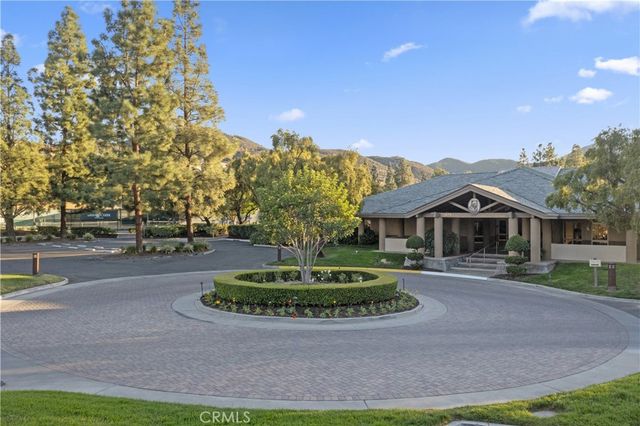 38501 Oaktree Loop, Murrieta, CA 92562