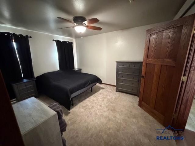 301 S 5TH ST, Hot Springs, SD 57747