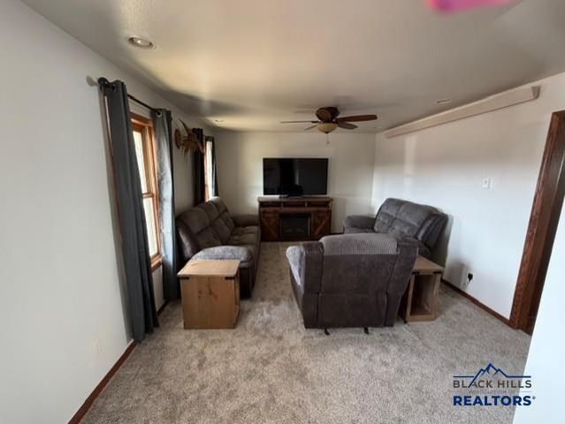 301 S 5TH ST, Hot Springs, SD 57747