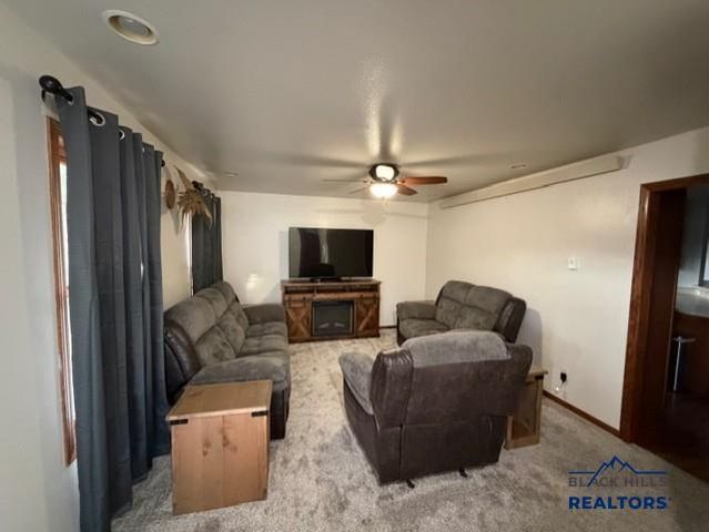 301 S 5TH ST, Hot Springs, SD 57747