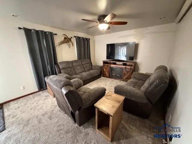 301 S 5TH ST, Hot Springs, SD 57747