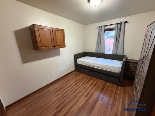 301 S 5TH ST, Hot Springs, SD 57747