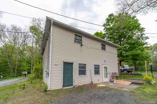 126 Red Top Road B, Wallkill, NY 12589