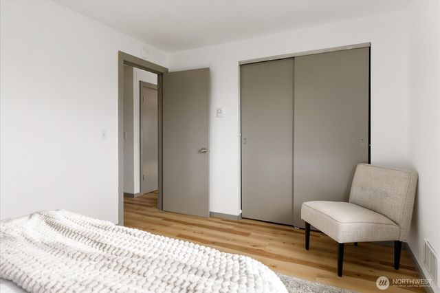 1768 SE 2nd Court, Oak Harbor, WA 98277