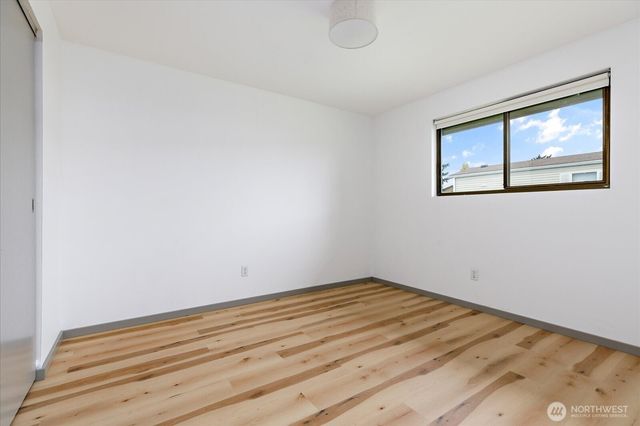 1768 SE 2nd Court, Oak Harbor, WA 98277