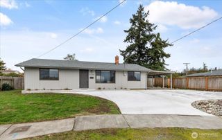 1768 SE 2nd Court, Oak Harbor, WA 98277