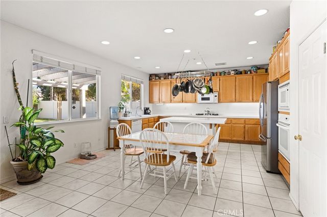1591 Valley Falls, Redlands, CA 92374