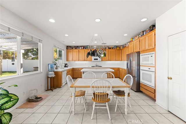 1591 Valley Falls, Redlands, CA 92374