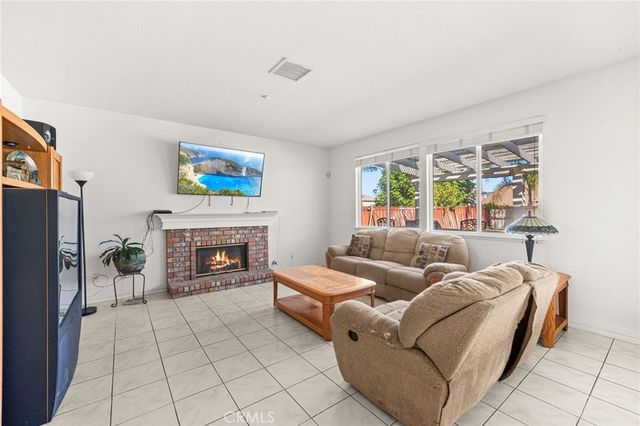 1591 Valley Falls, Redlands, CA 92374