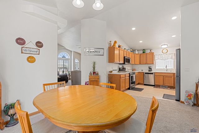 4027 BROOKE ST, Rapid City, SD 57701