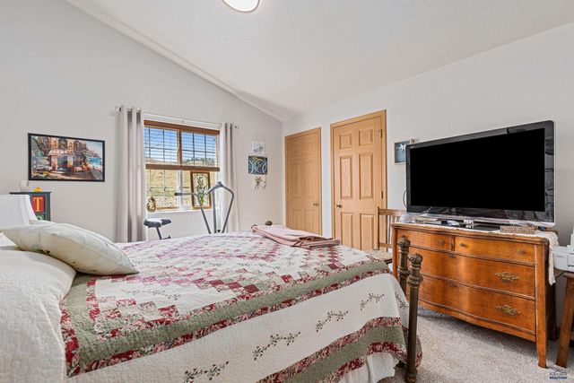 4027 BROOKE ST, Rapid City, SD 57701