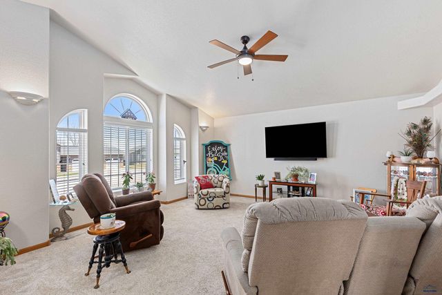 4027 BROOKE ST, Rapid City, SD 57701