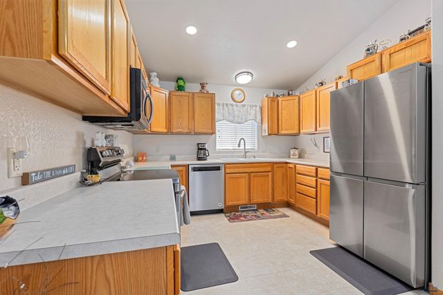 4027 BROOKE ST, Rapid City, SD 57701